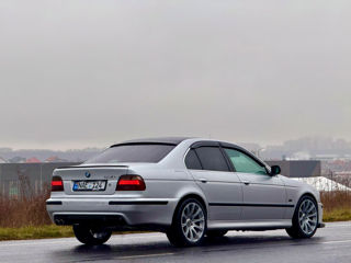 BMW 5 Series foto 4