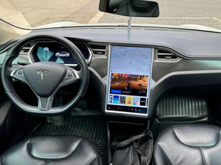 Tesla Model S foto 6