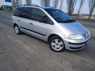 Volkswagen Sharan foto 3