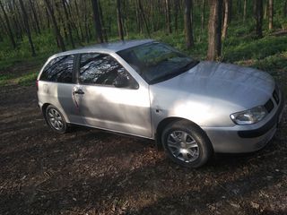 Seat Ibiza foto 1