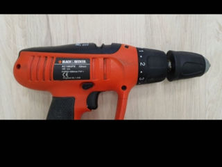 Vând mașină de găurit și înșurubat Black&Decker 18V foto 2