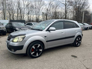 KIA Rio foto 2