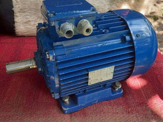 Motor electric foto 2