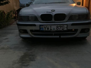 BMW 5 Series foto 5