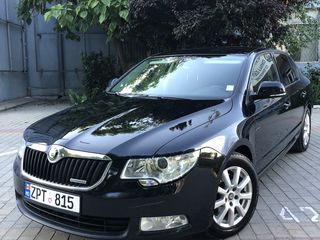 Skoda Superb foto 1