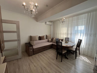 Apartament cu 2 camere, 62 m², Buiucani, Chișinău foto 2