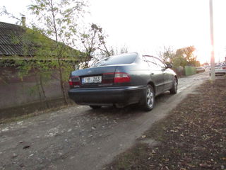 Toyota Carina foto 2