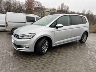 Volkswagen Touran foto 3