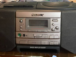 Продам Магнитофон Sony CFD-S37L (CD, радио, кассеты)