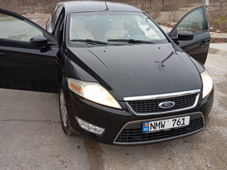 Ford Mondeo foto 6