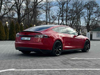 Tesla Model S foto 2