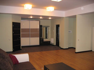 Apartament cu 2 camere, 130 m², Centru, Chișinău foto 7