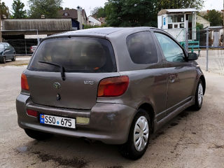 Toyota Yaris foto 4