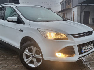 Ford Kuga foto 3