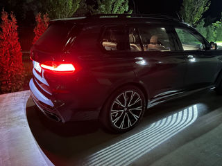 BMW X7 foto 16