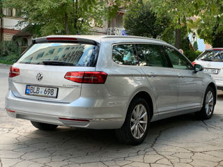 Volkswagen Passat foto 4