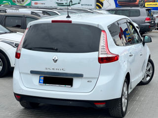 Renault Grand Scenic foto 3