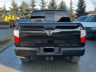 Nissan Titan foto 5