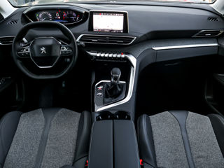 Peugeot 5008 фото 6