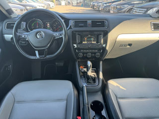 Volkswagen Jetta foto 8