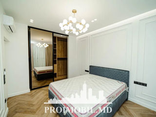 Apartament cu 2 camere, 70 m², Centru, Chișinău foto 14