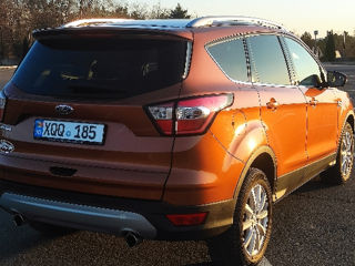 Ford Kuga foto 2