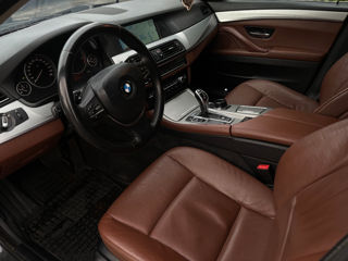 BMW 5 Series foto 7