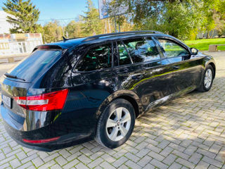 Skoda Superb foto 6