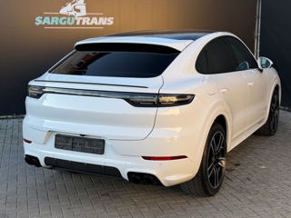 Porsche Cayenne Coupe foto 4