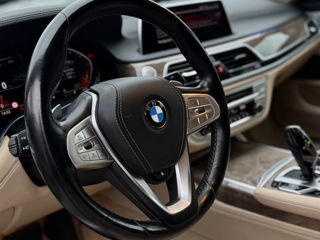 BMW 7 Series foto 12