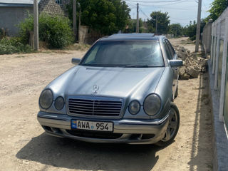 Mercedes E-Class