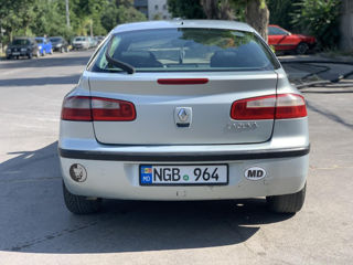 Renault Laguna foto 4