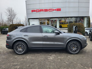 Porsche Cayenne Coupe foto 7