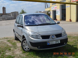 Renault Scenic foto 1