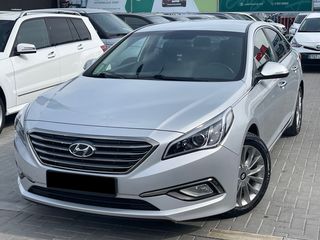 Hyundai Sonata foto 1