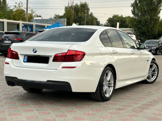 BMW 5 Series foto 4