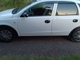 Opel Corsa foto 4