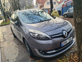 Renault Grand Scenic foto 2