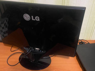 Lg W2486l foto 3