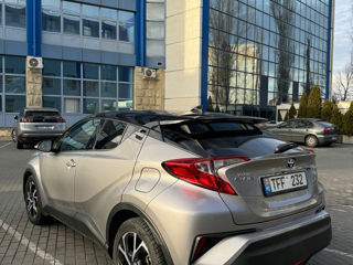 Toyota C-HR foto 4