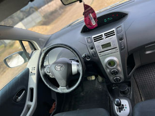 Toyota Yaris foto 3