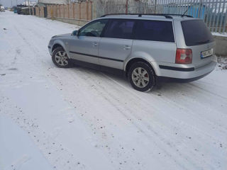 Volkswagen Passat foto 3