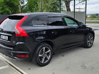 Volvo XC60 foto 2