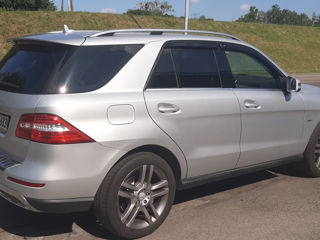 Mercedes M-Class foto 5