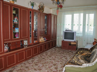 Apartament cu garaj si villa! foto 2