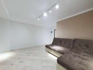 Vânzare apartament cu 3 camere separate + living, bloc nou, euroreparație, Buiucani,str. L. Deleanu! foto 8