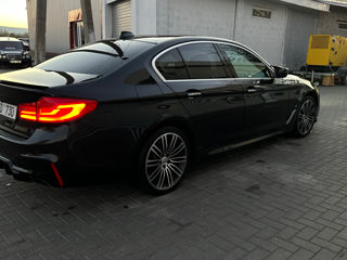 BMW 5 Series foto 2