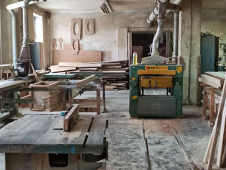 Сдам производственное помещение -деревообработка на петриканах! foto 3