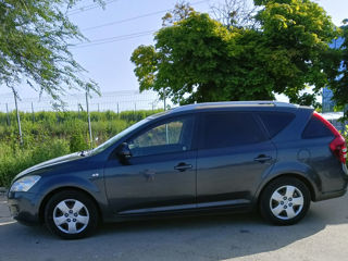 KIA Ceed Sw foto 3