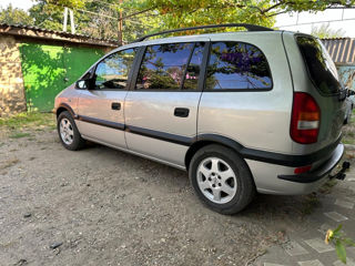 Opel Zafira foto 3